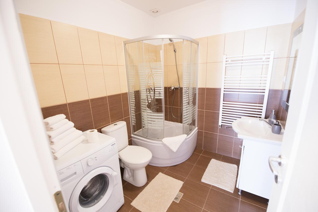 Sunny Old Town Apartment Braşov Eksteriør bilde