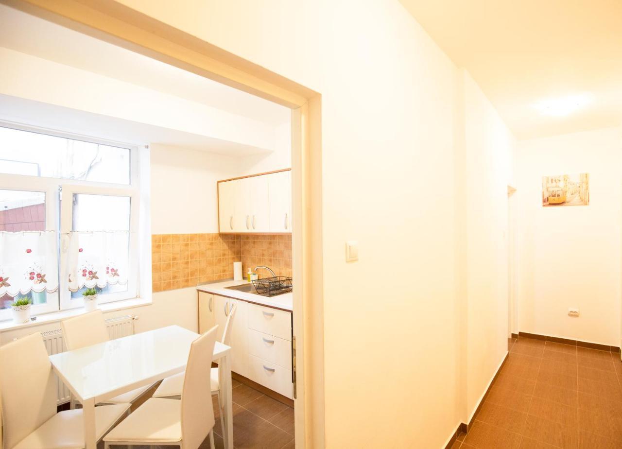 Sunny Old Town Apartment Braşov Eksteriør bilde