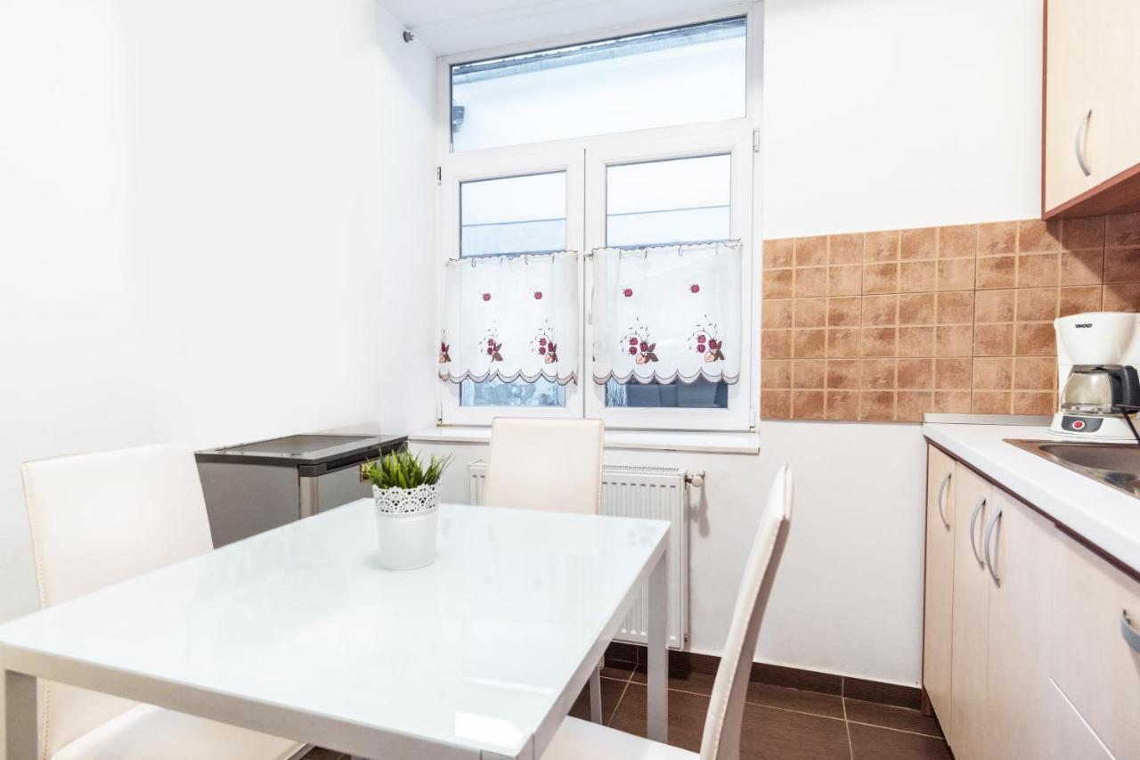 Sunny Old Town Apartment Braşov Eksteriør bilde