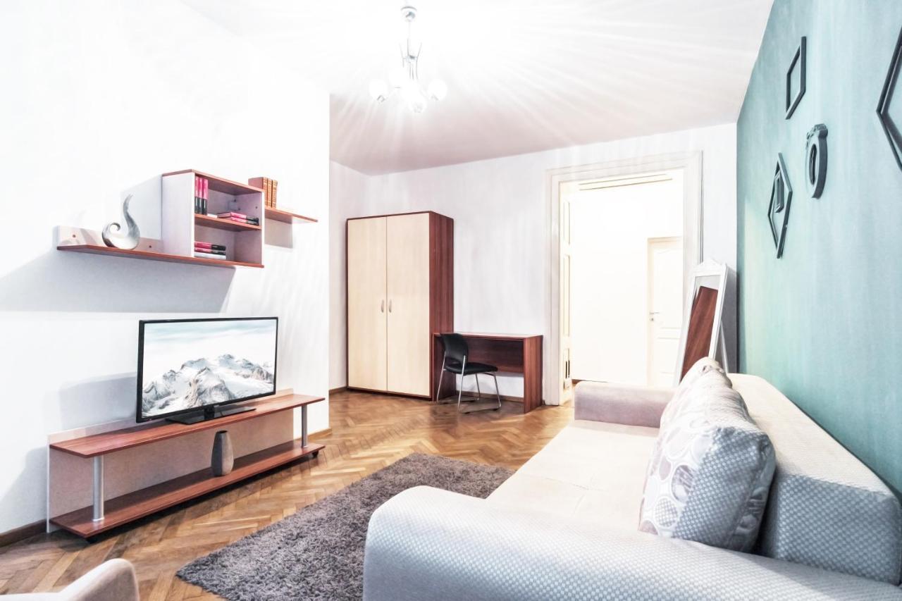 Sunny Old Town Apartment Braşov Eksteriør bilde